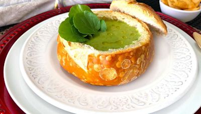 Sopa de agrião cremosa : sem creme de leite, no pão italiano