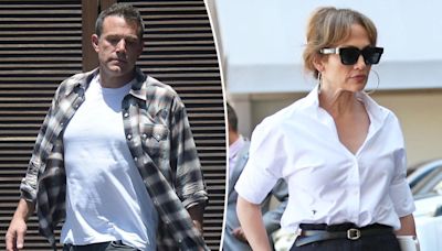 Ben Affleck rocks faux-hawk, ditches wedding ring amid marriage woes with Jennifer Lopez