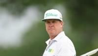 Hoffman grabs lead at crowded Colonial, Scheffler struggles