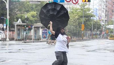 凱米颱風「高估台北風雨」？眾怨：幹嘛放颱風假 氣象粉專解答了