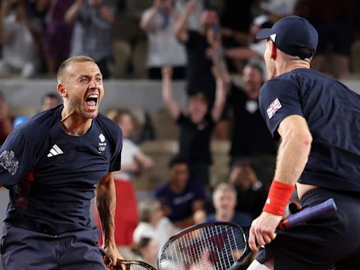 When does Andy Murray play Olympic doubles quarter-final with Dan Evans?