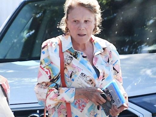 70s sitcom star, 86, looks totally unrecognisable during glam LA stroll