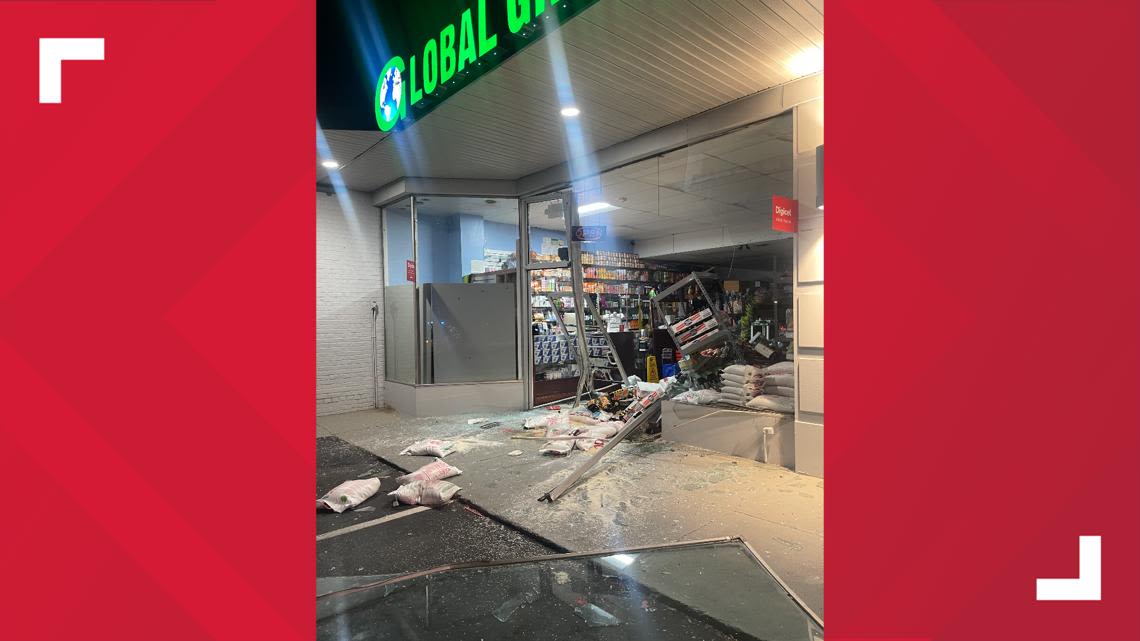 Thieves ram car into international grocery store before stealing ATM, cash registers