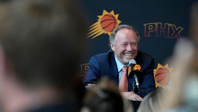 How will Suns coach Mike Budenholzer maximize the bench around Booker, Beal, Durant?