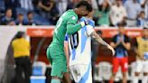 Footage emerges of Ecuador goalkeeper's classy gesture to Lionel Messi