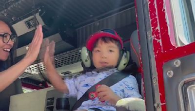 3-year-old celebrates last cancer treatment in firetruck ride