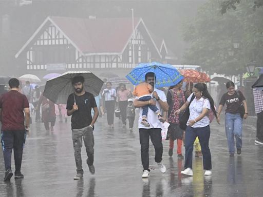 Shimla hit by heavy rains, prediction of wet spell in several districts of Himachal till Thursday