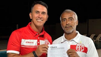 Romario ficha por el América a los 58 años para cumplir el sueño de jugar junto a su hijo