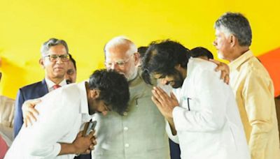 PM Modi Tightly Hugs Chiranjeevi, Pawan Kalyan At Chandra Babu Naidu's Oath Taking Ceremony [Video]