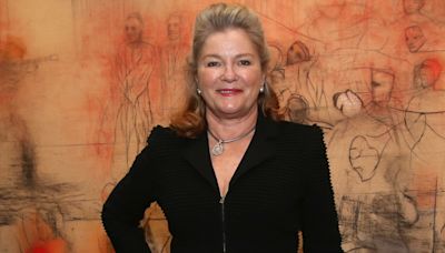 Kate Mulgrew to Star in THE BEACON at Irish Repertory Theatre