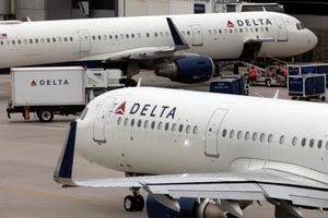 Travelers flying Delta still experiencing delays but say there is progress since CrowdStrike outage