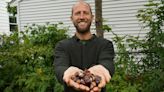 Foraging Is Easy — Plus It Saves Money and the Environment, Says Eco-Activist: 'Food Is Everywhere!'