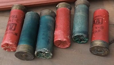 台南清潔隊收廢棄家具 找出6顆疑似霰彈送鑑定