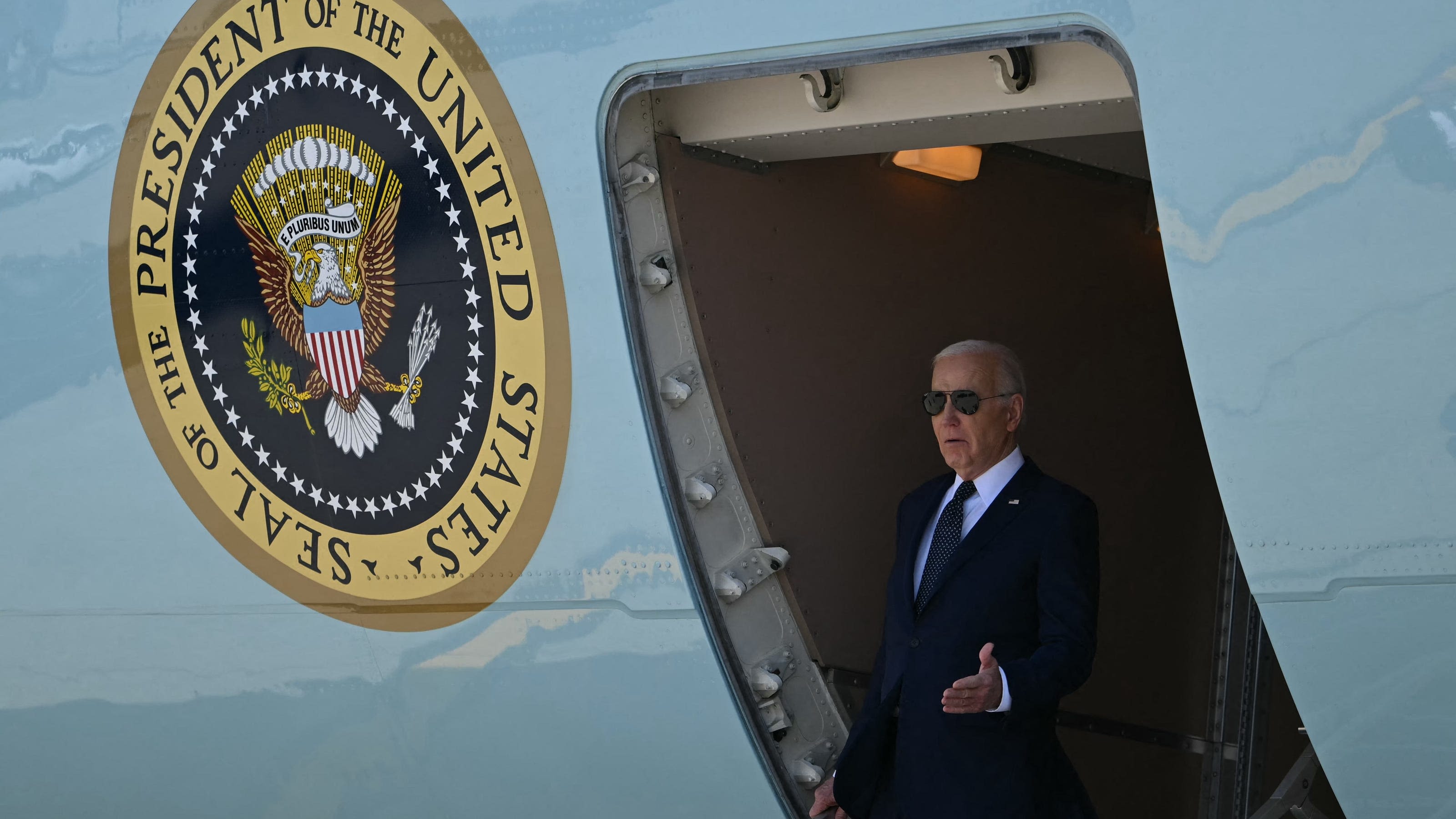 How can Biden save America from Trump's return to the White House? Drop out of the race.