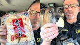 台灣「國民零食」紅到國外！ 警犬與伙伴連嗑兩包超涮嘴