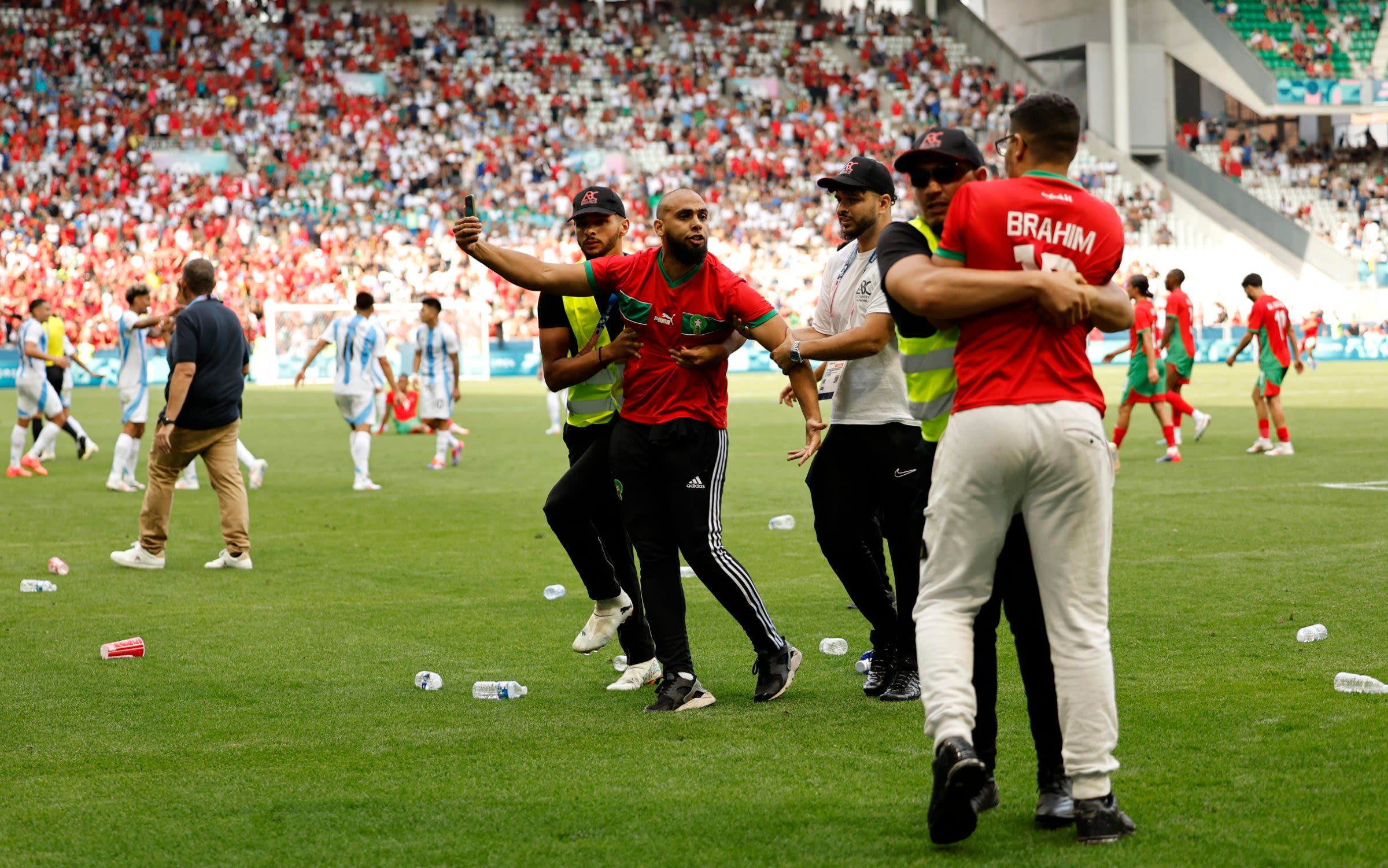 Argentina ‘equaliser’ ruled out by VAR nearly two hours after Morocco match suspended