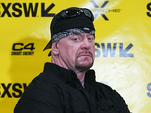 The Undertaker Wants To See WWE Hall Of Famers Roasted - Wrestling Inc.