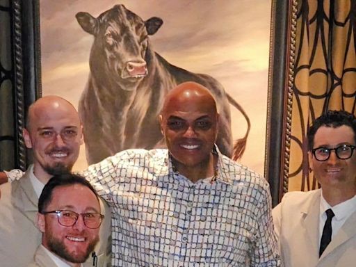 Charles Barkley’s first known restaurant stop in Minneapolis: Manny’s Steakhouse