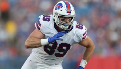 Bears Sign 2, Including Former Bills TE, Potential ‘Comeback Story’