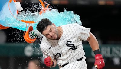 Andrew Benintendi’s walk-off home run gives the Chicago White Sox a 7-6 win, snapping a 16-game home losing streak