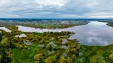 La laguna natural más grande la península ibérica: increíbles rutas de senderismo y un lugar ideal para ir en canoa