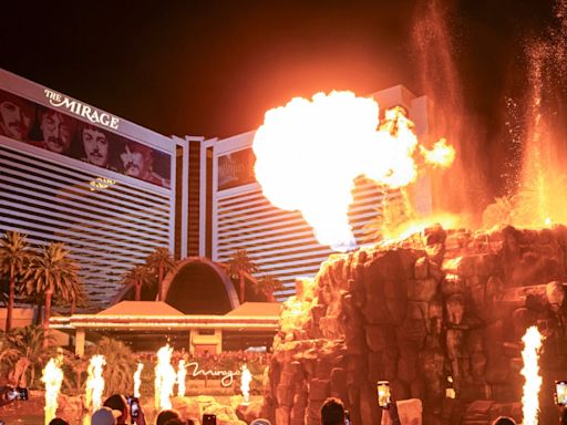 The Mirage Bids Farewell With Final Volcano Blast After Shaping Las Vegas' Casino Resort Legacy - News18