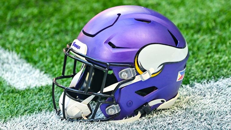 Former Minnesota Vikings wide receiver announces NFL retirement | Sporting News
