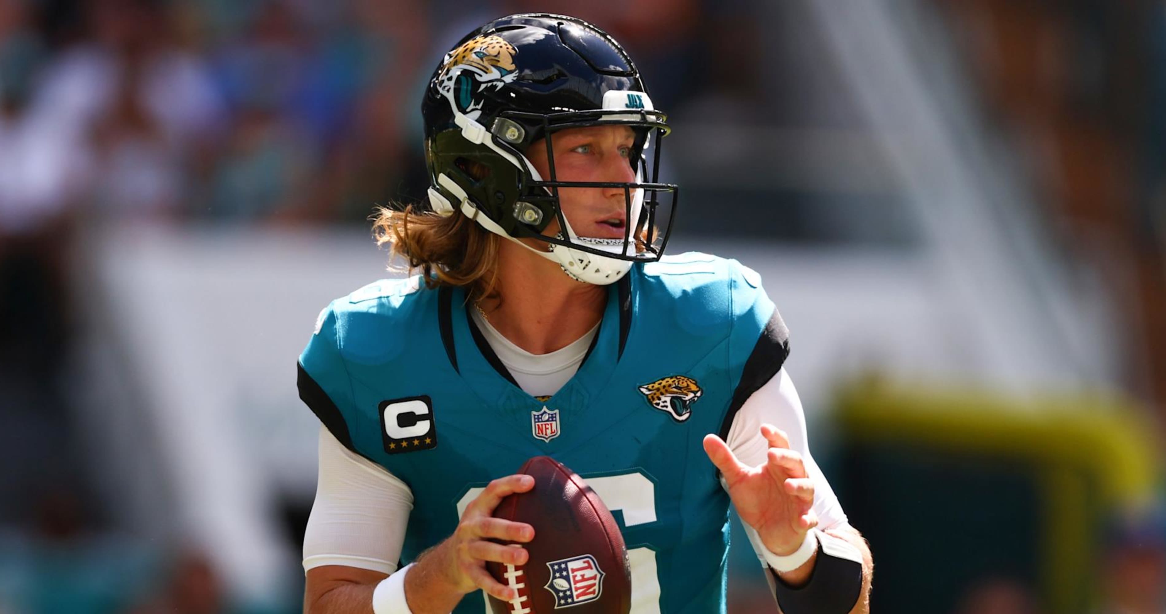 Jaguars to Rename Stadium After Trevor Lawrence for Browns Game as Part of Promotion