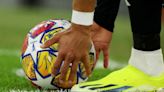 Soccer-Some players get less than one day off a week, union report says