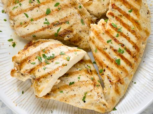 The Foolproof Method for Juicy Grilled Chicken Breast