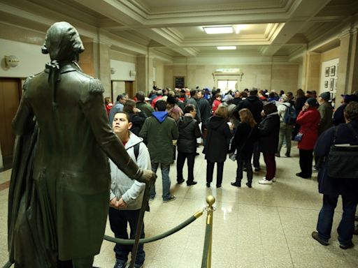 Johnson plan to remove George Washington statue from outside his City Hall office now up in the air