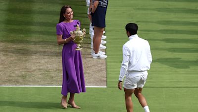 Kate Middleton reapareció en Wimbledon y le entregó la copa a Carlos Alcaraz