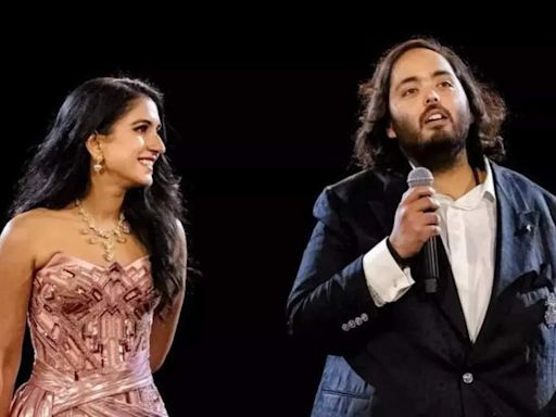 Throwback: When Anant Ambani thanked Radhika Merchant during his pre-wedding speech, “ I don’t know how I got Radhika” | Hindi Movie News - Times of India