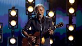 Tracy Chapman Gives a Rare Surprise Performance at the Grammys With Luke Combs