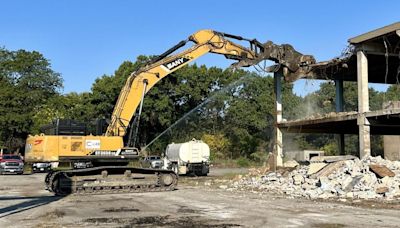 Demolition of Norton Elementary brings 'bittersweet' emotions