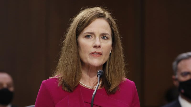 How Justice Amy Coney Barrett drove the Supreme Court’s debate on abortion and Trump immunity | CNN Politics