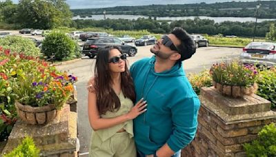 Karan Kundrra and Tejasswi Prakash spread love with their goofy PICS