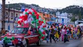 Peregrinación de payasos celebra a la Virgen de Guadalupe en el sureste de México
