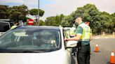 El ‘método gallego’: la nueva moda de avisos por WhatsApp entre los conductores que alarma a la Dirección General de Tráfico