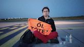 Problemas en decenas de aeropuertos europeos por la protesta coordinada de activistas climáticos