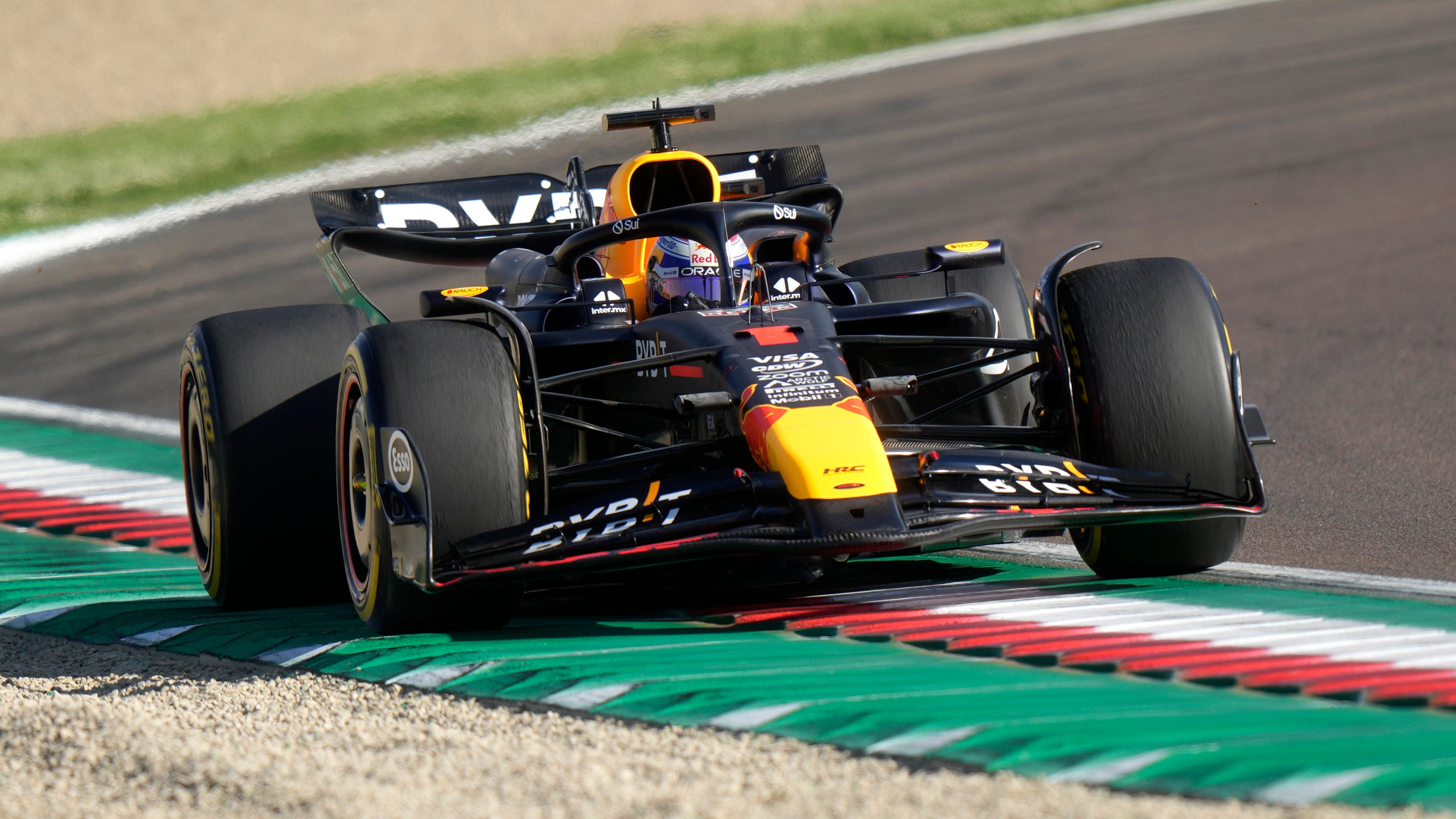 Max Verstappen angrily reacts to being obstructed by Lewis Hamilton at Imola