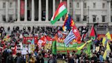 Centenares de personas salen a la calle en Londres por el Día del Trabajador