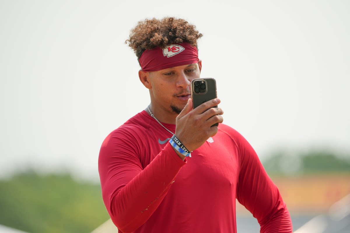 Brittany Mahomes Reacts To Patrick Mahomes' Training Camp Moment