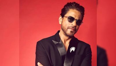 "Shah Rukh Khan Would Visit Slums At Night To Meet His Staff Member's Family," Reveals Comedian