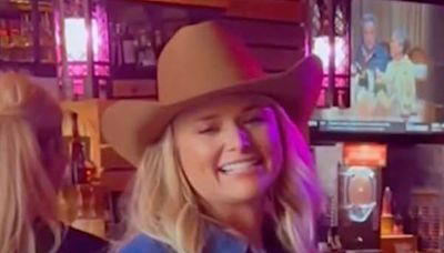 Miranda Lambert dances at same bar husband drinks to ‘escape country life’