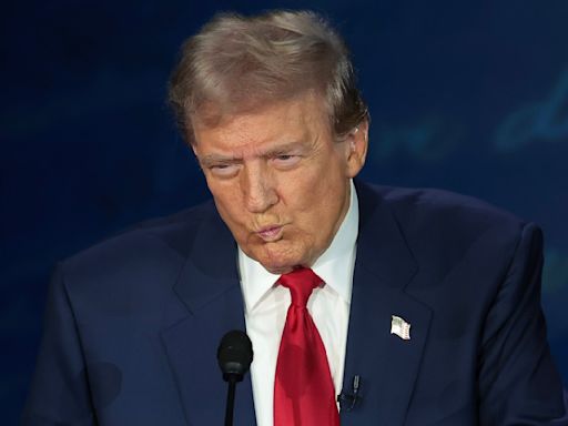 Truth Social Stock Crashes After Trump Reveals His Scammy New Crypto Venture