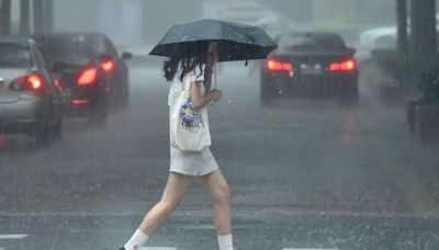 日旅注意！西日本「暴雨中心」車快滅頂 九州土石流風險警戒