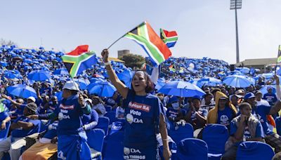 Sudáfrica vota en unas elecciones marcadas por la posible caída del partido de Mandela