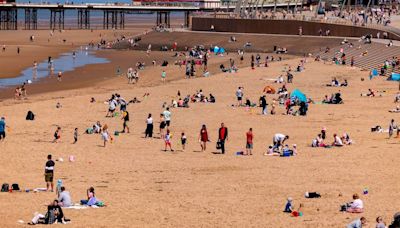 Heat warnings issued across England as temperatures soar to 29c - full list of areas affected