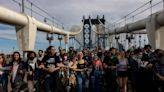Top NYPD cop pepper-sprays himself breaking up anti-Israel protest on Manhattan Bridge